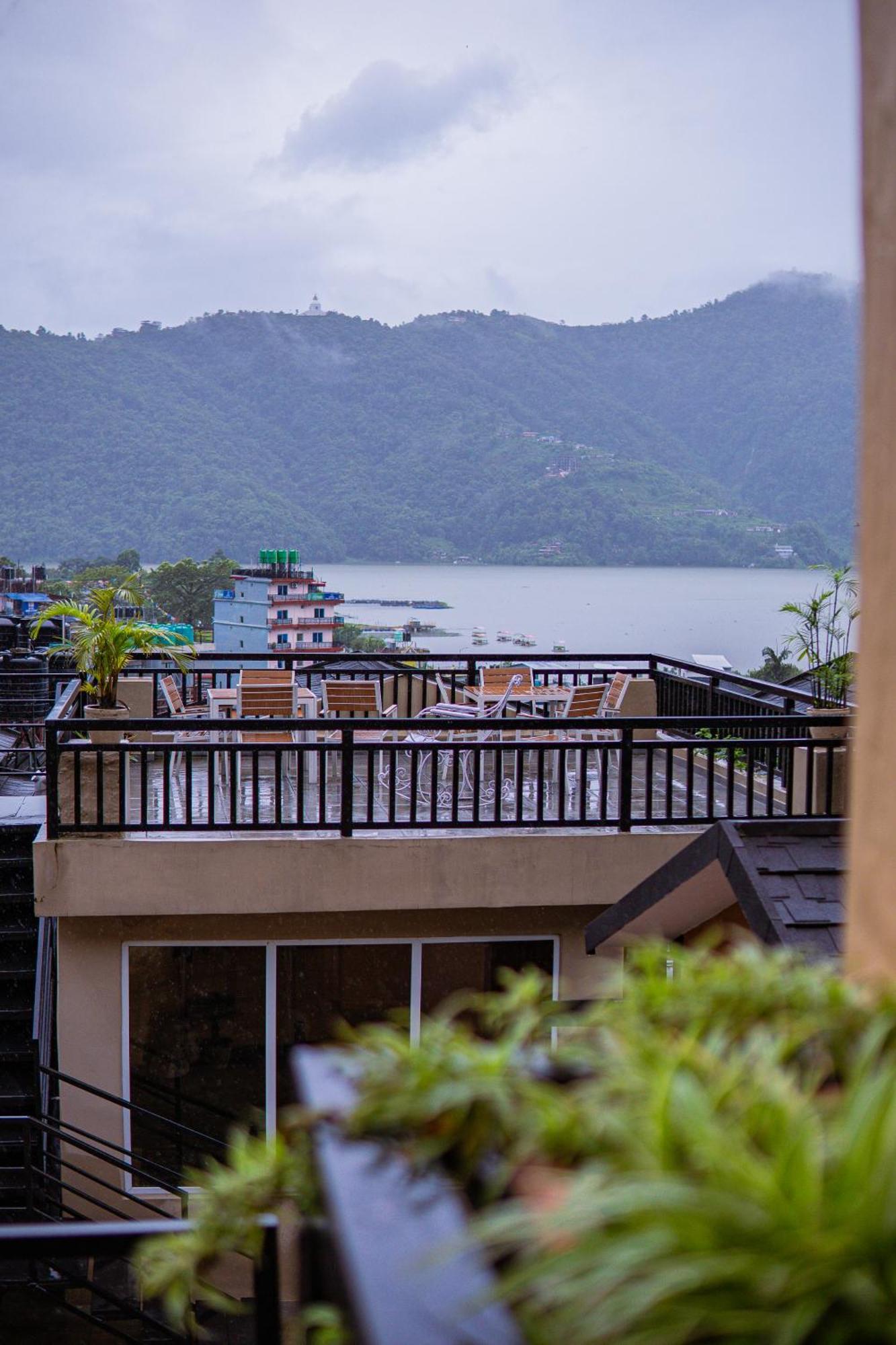 Pokhara Boutique Hotel Exteriör bild