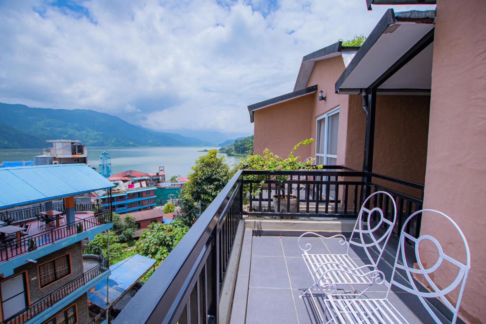 Pokhara Boutique Hotel Exteriör bild