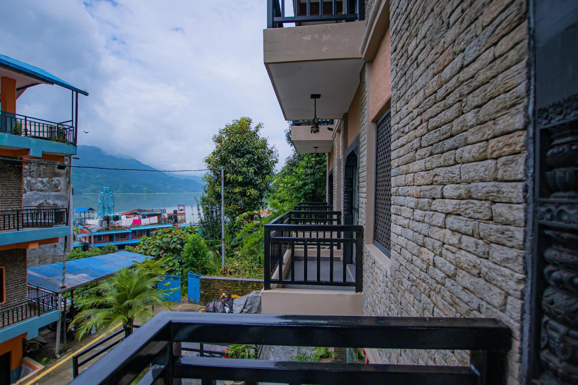 Pokhara Boutique Hotel Exteriör bild