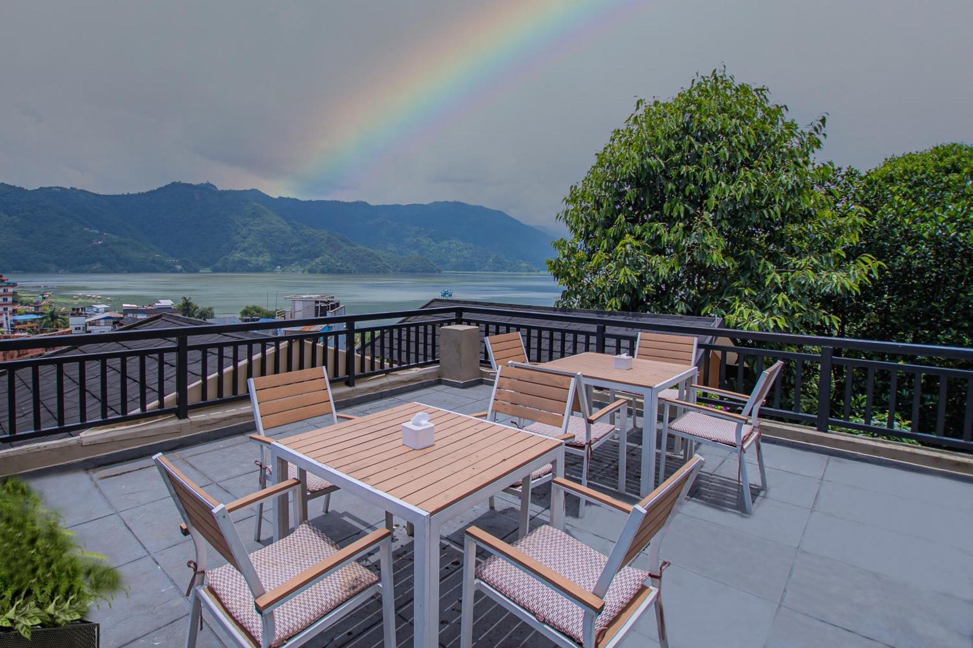 Pokhara Boutique Hotel Exteriör bild